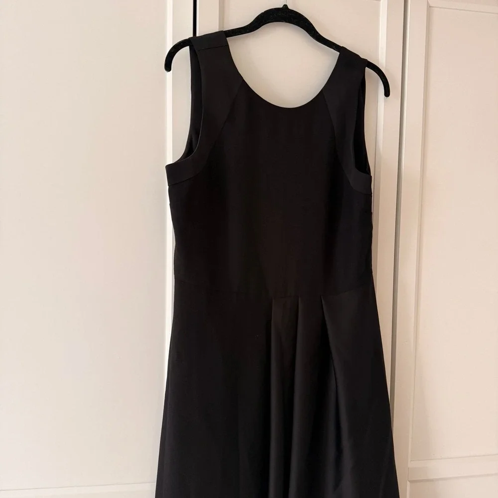 Banana Republic women's Banana Black Asymmetrical‎ Dress Womens 10 NEW